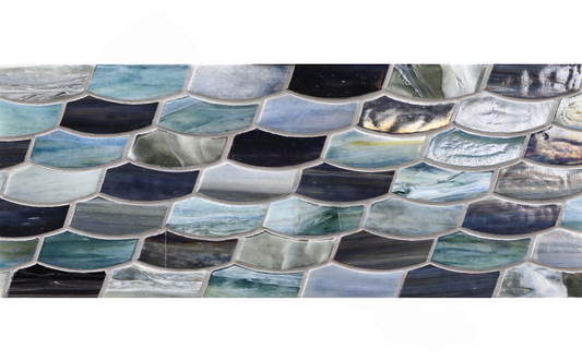 Close-up of NPT MRM-Abruzzo border tile from Mermaid Collection in a pool setting